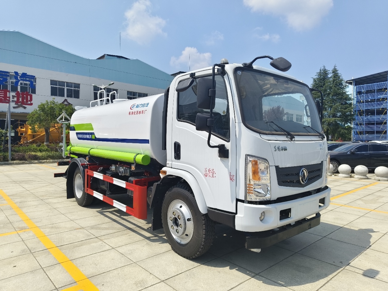 國(guó)六10立方東風(fēng)華神T1灑水車